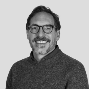 Headshot Kemp Attwood